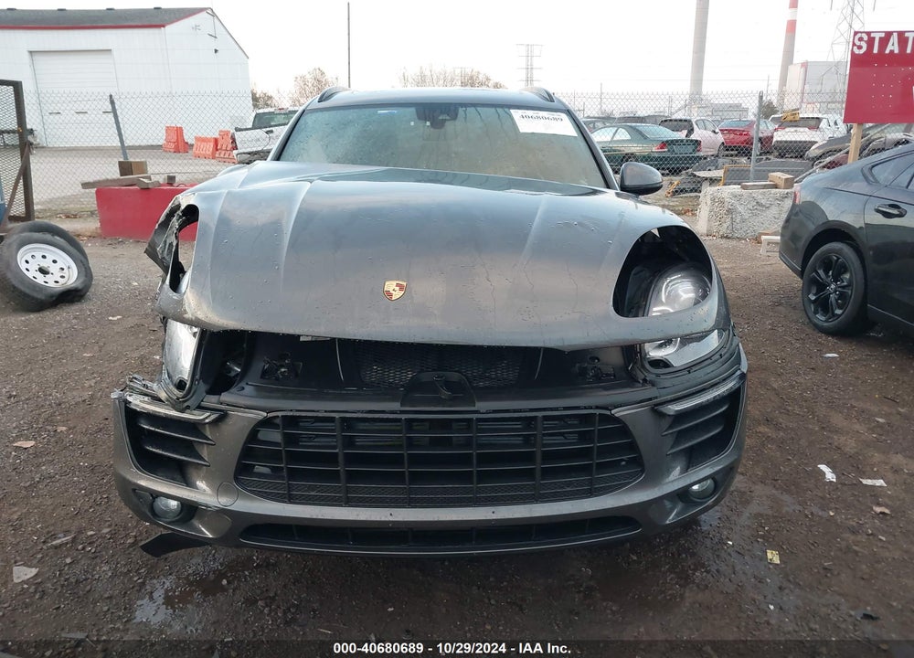 2017 PORSCHE MACAN VIN: WP1AA2A53HLB08984