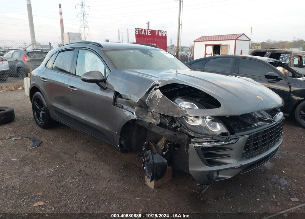 2017 PORSCHE MACAN VIN: WP1AA2A53HLB08984