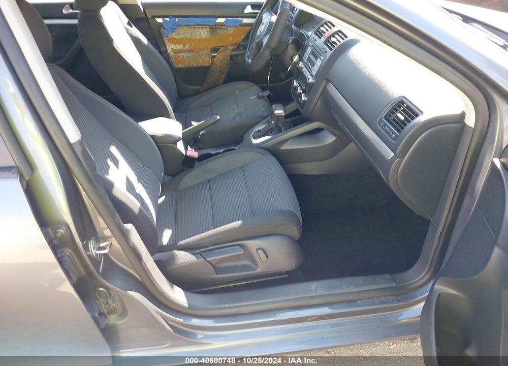 2010 VOLKSWAGEN JETTA S VIN: 3VWJZ7AJ4AM095247
