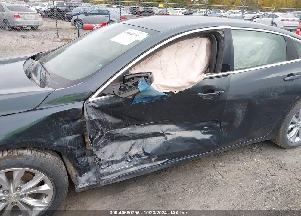 2019 CHEVROLET MALIBU LT VIN: 1G1ZD5ST5KF213521