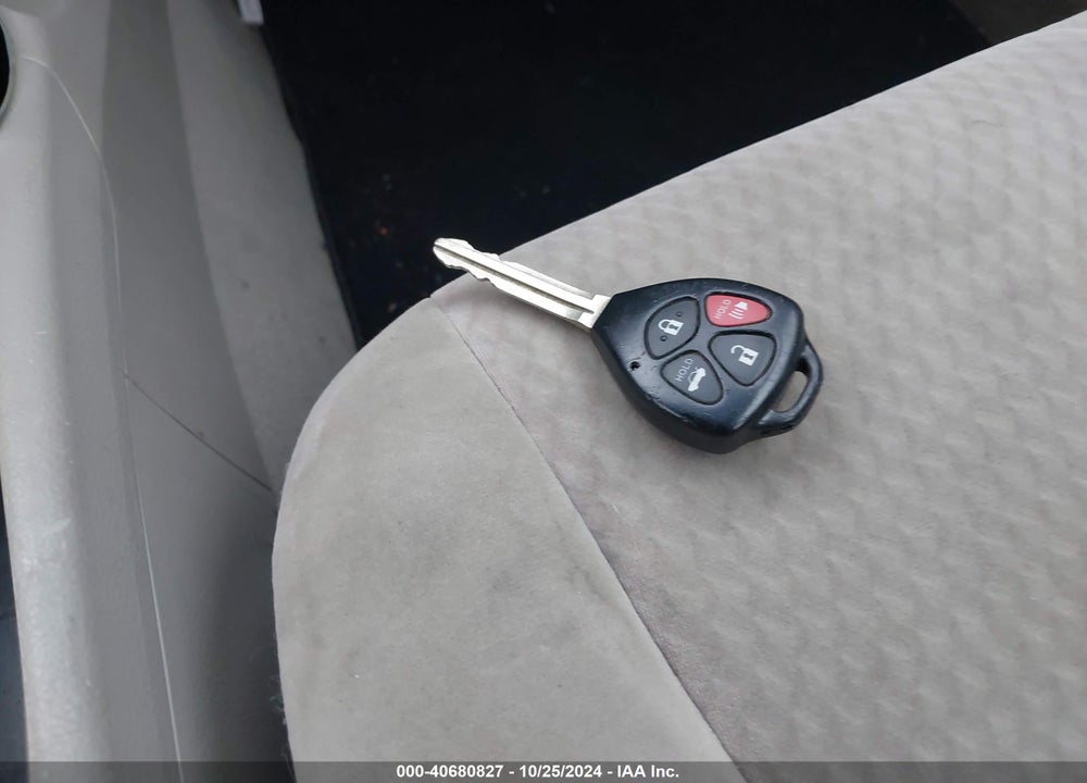 2010 TOYOTA CAMRY LE VIN: 4T4BF3EK5AR081284
