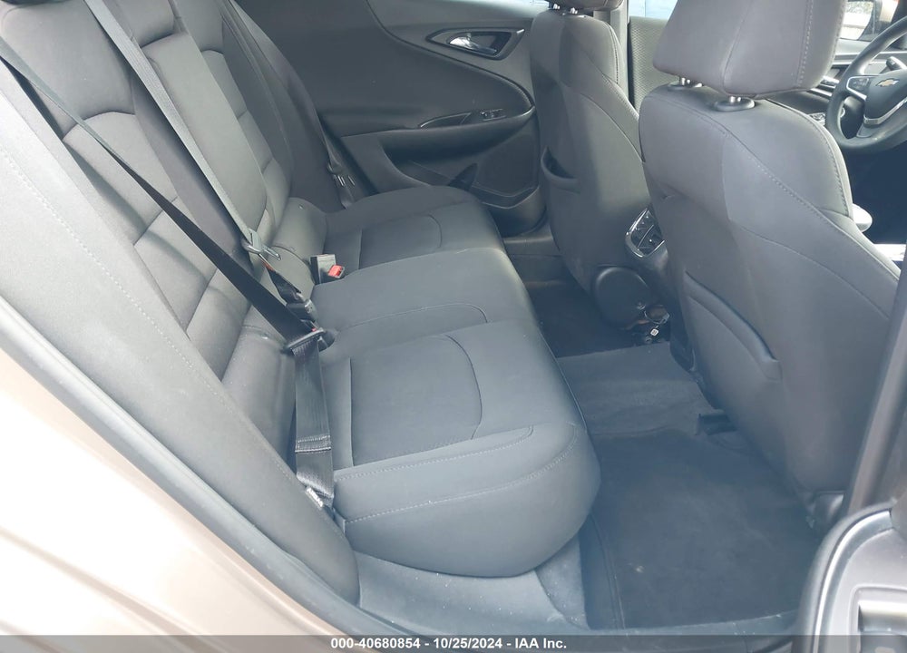 2018 CHEVROLET MALIBU LT VIN: 1G1ZD5ST8JF267930