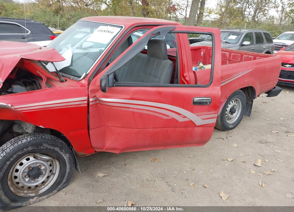1989 TOYOTA PICKUP 1/2 TON SHT WHEELBASE DLX VIN: JT4RN81P0K5033220