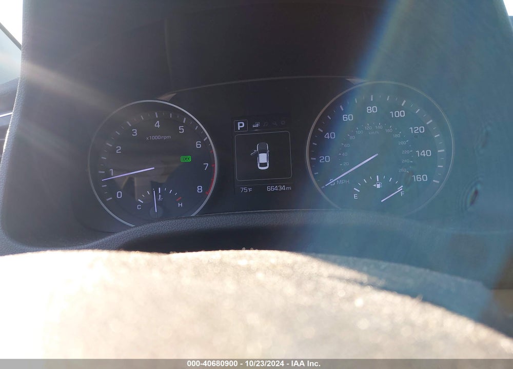 2018 HYUNDAI ELANTRA SEL VIN: 5NPD84LF4JH224524