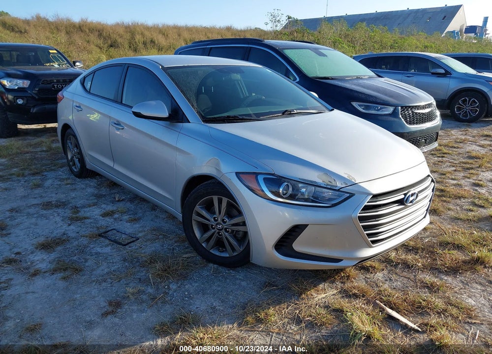 2018 HYUNDAI ELANTRA SEL VIN: 5NPD84LF4JH224524