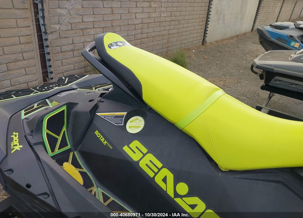 2023 SEADOO UNKNOWN VIN: YDV41494L223