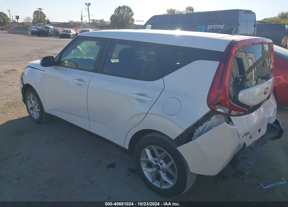 2021 KIA SOUL !/+/S VIN: KNDJ23AU8M7789884