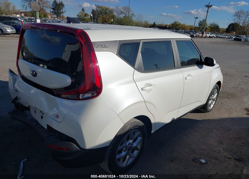 2021 KIA SOUL !/+/S VIN: KNDJ23AU8M7789884