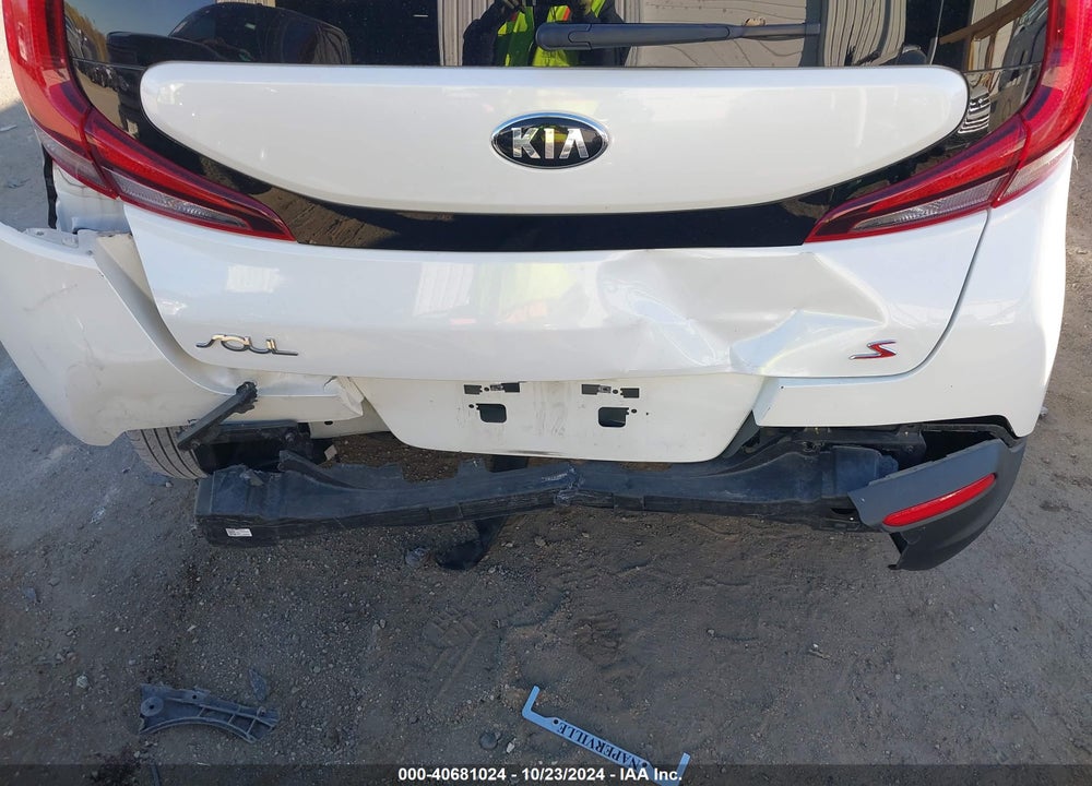 2021 KIA SOUL !/+/S VIN: KNDJ23AU8M7789884