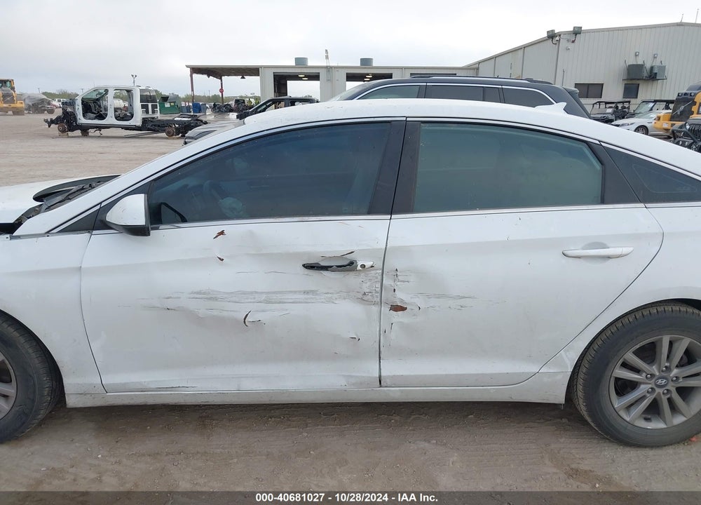 2016 HYUNDAI SONATA SE VIN: 5NPE24AF0GH337663