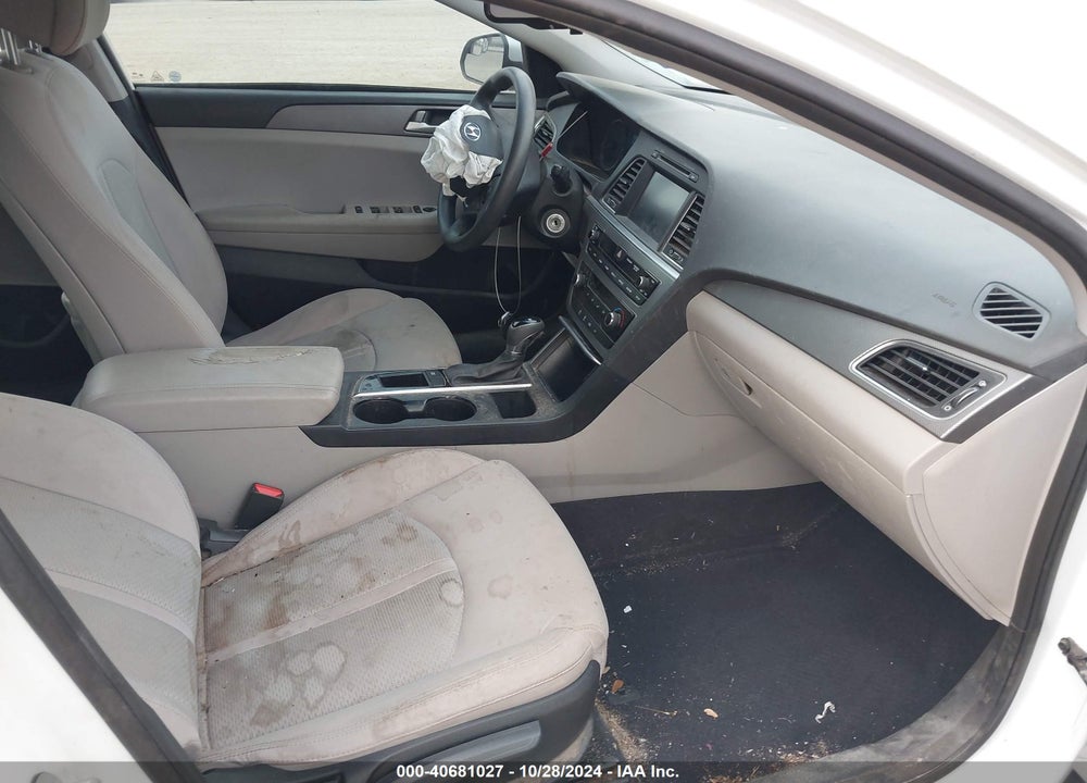2016 HYUNDAI SONATA SE VIN: 5NPE24AF0GH337663