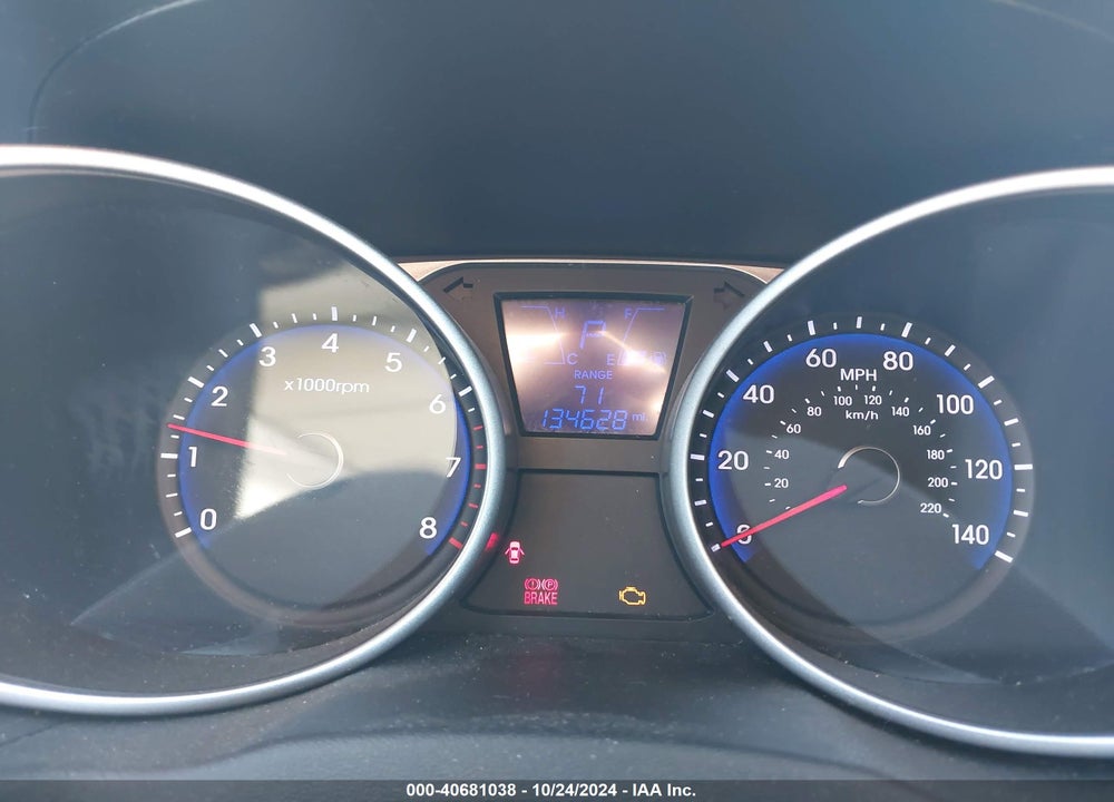 2014 HYUNDAI TUCSON SE VIN: KM8JUCAG7EU848457