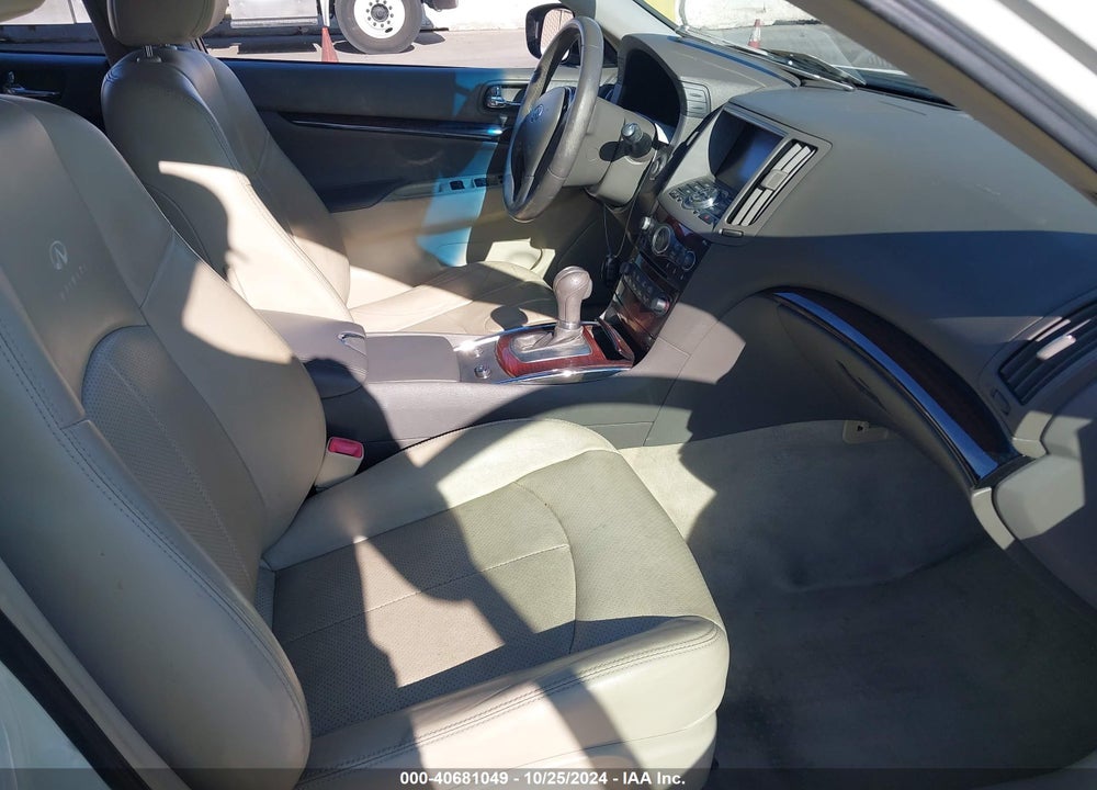 2011 INFINITI G37 JOURNEY VIN: JN1CV6AP2BM504755