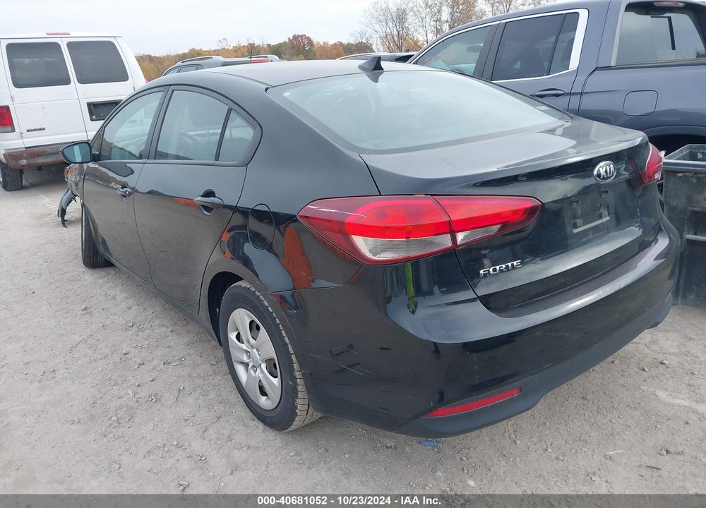 2017 KIA FORTE LX VIN: 3KPFK4A70HE031758