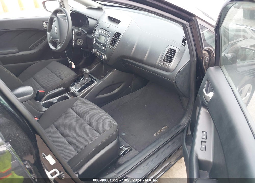 2017 KIA FORTE LX VIN: 3KPFK4A70HE031758
