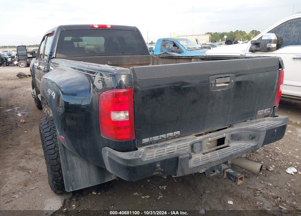 2012 GMC SIERRA 3500HD DENALI VIN: 1GT426C82CF127608