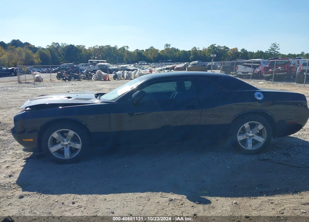 2013 DODGE CHALLENGER SXT VIN: 2C3CDYAG4DH524253