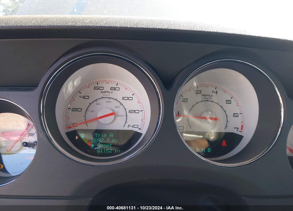 2013 DODGE CHALLENGER SXT VIN: 2C3CDYAG4DH524253