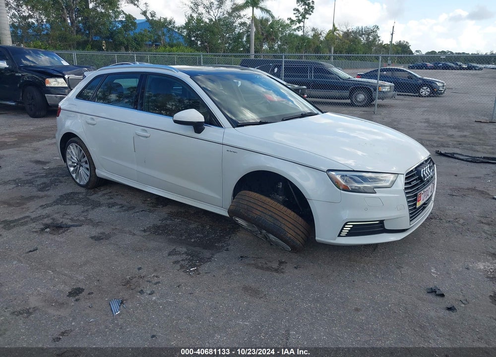 2017 AUDI A3 E-TRON 1.4T PREMIUM VIN: WAUTPBFF9HA130278
