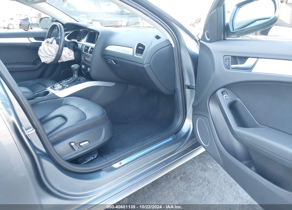2016 AUDI A4 2.0T PREMIUM VIN: WAUFFAFLXGN012800