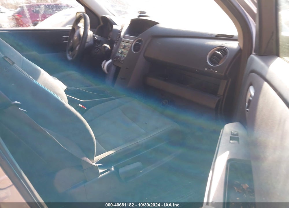 2010 HONDA PILOT EX VIN: 5FNYF4H41AB032345