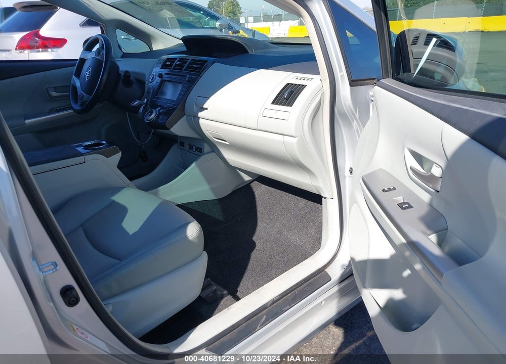 2014 TOYOTA PRIUS V FIVE VIN: JTDZN3EU4E3363963