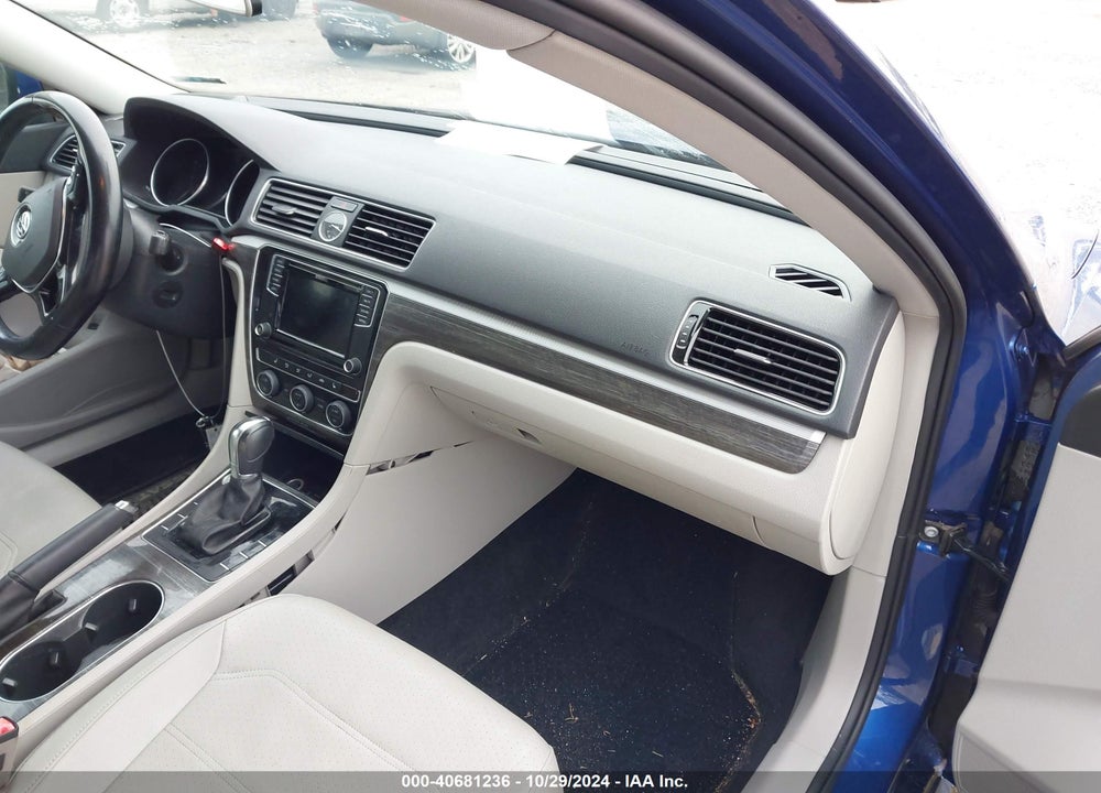 2017 VOLKSWAGEN PASSAT 1.8T SE VIN: 1VWBT7A30HC074902