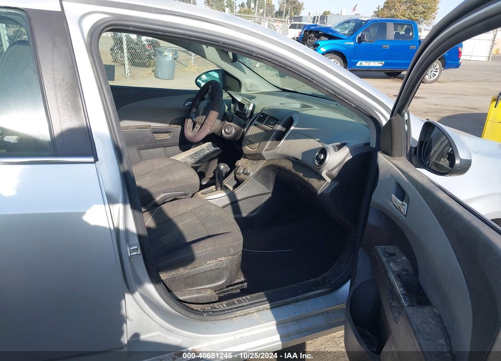 2014 CHEVROLET SONIC LT AUTO VIN: 1G1JC6SB5E4234611