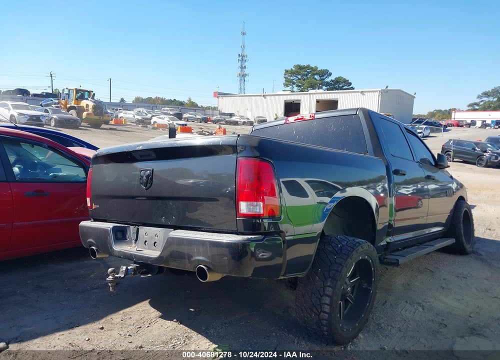 2016 RAM 1500 EXPRESS VIN: 1C6RR6KT5GS298011