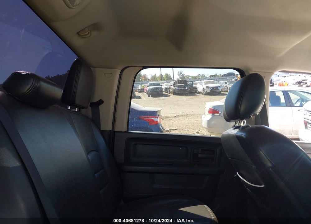 2016 RAM 1500 EXPRESS VIN: 1C6RR6KT5GS298011
