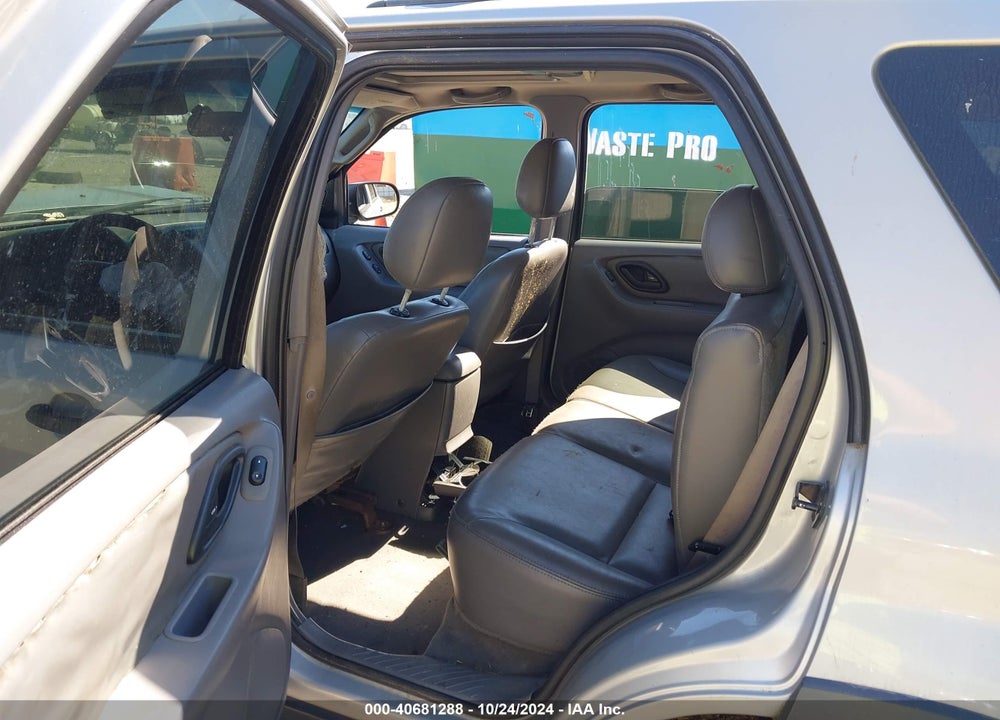 2002 FORD ESCAPE XLT VIN: 1FMYU03132KD81096