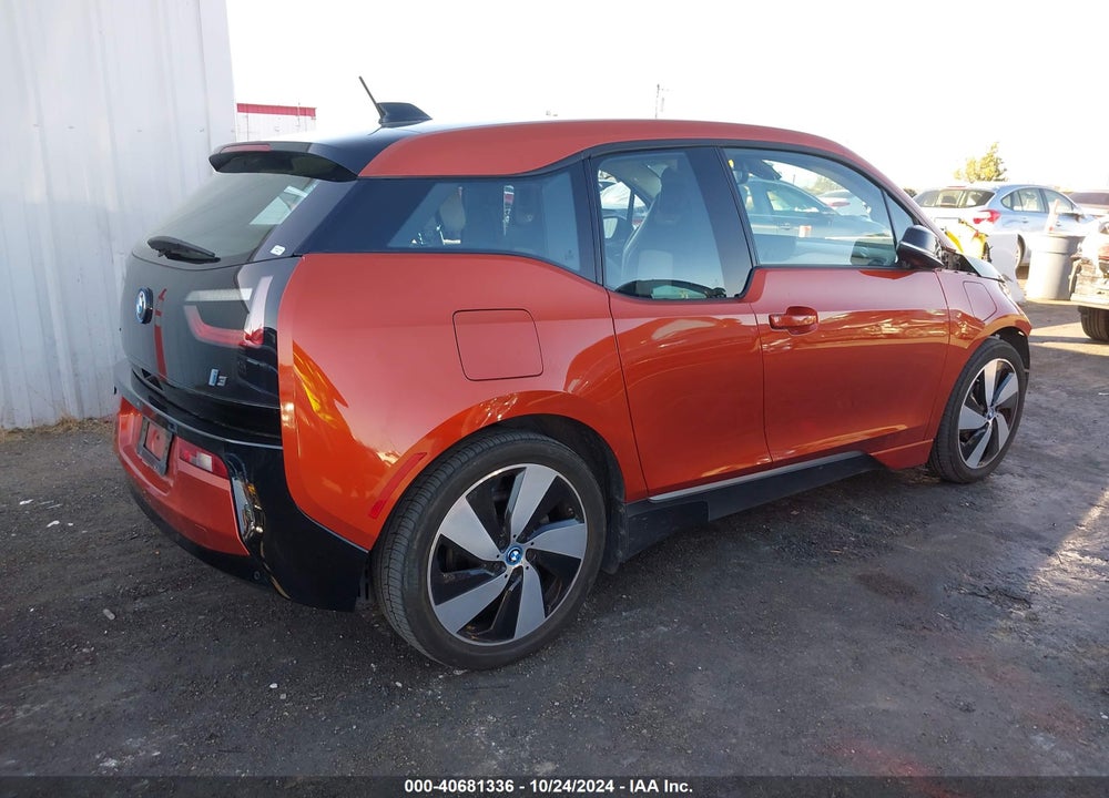 2015 BMW I3 BASE W/RANGE EXTENDER VIN: WBY1Z4C56FV504412