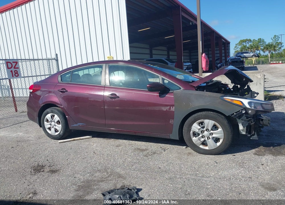 2017 KIA FORTE LX VIN: 3KPFK4A72HE044172