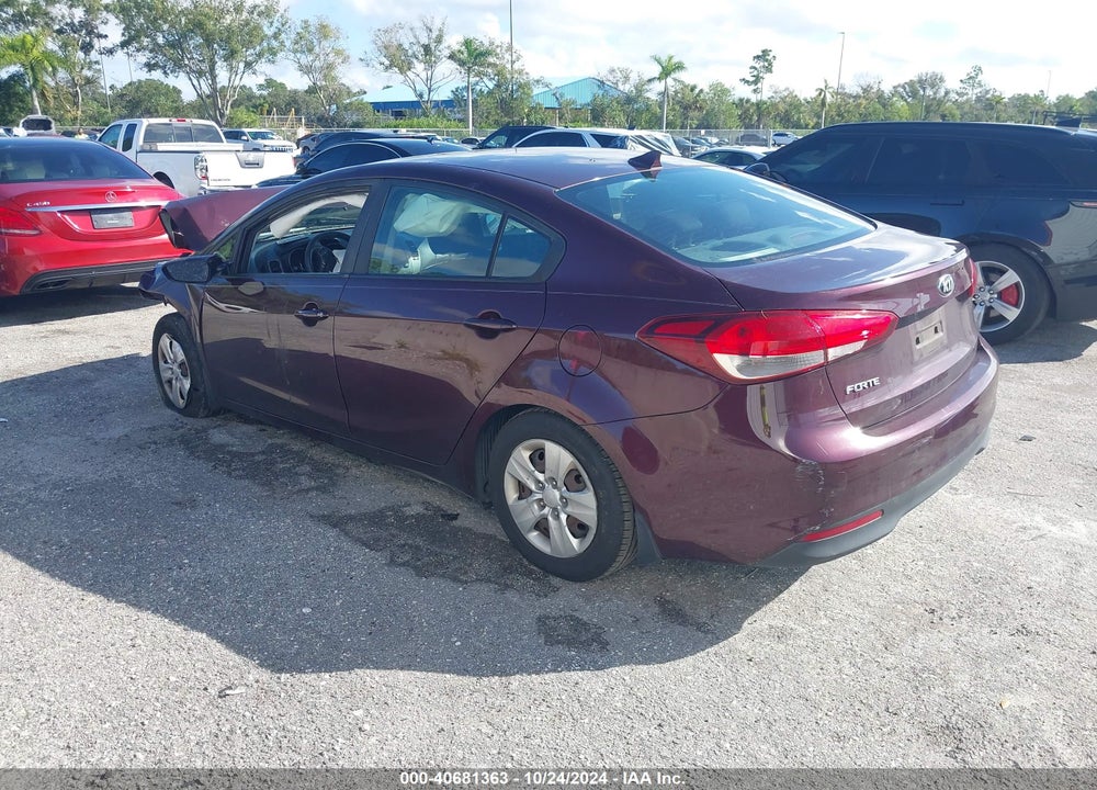 2017 KIA FORTE LX VIN: 3KPFK4A72HE044172