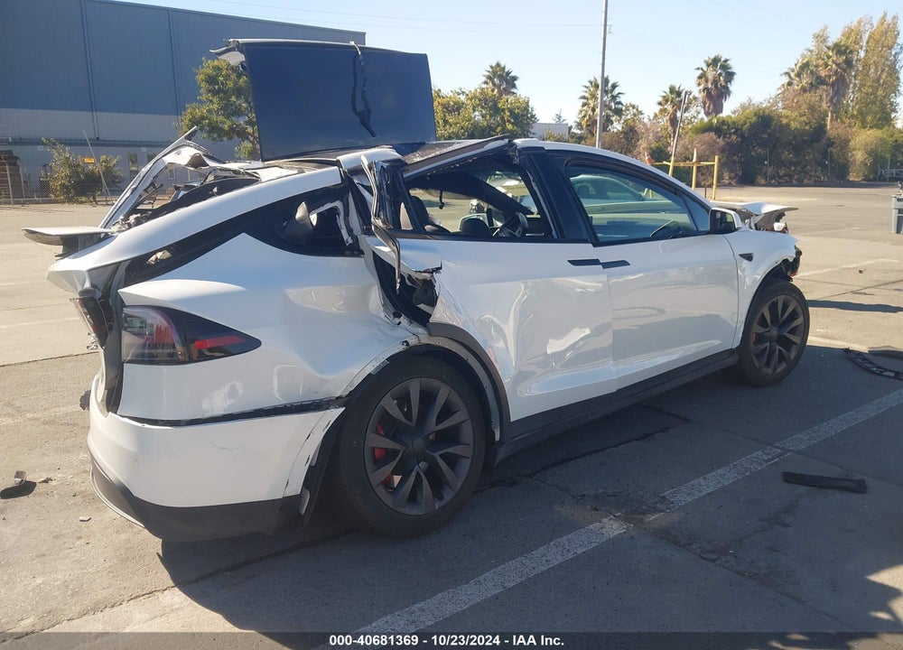 2023 TESLA MODEL X PLAID TRI MOTOR ALL-WHEEL DRIVE VIN: 7SAXCBE69PF410115