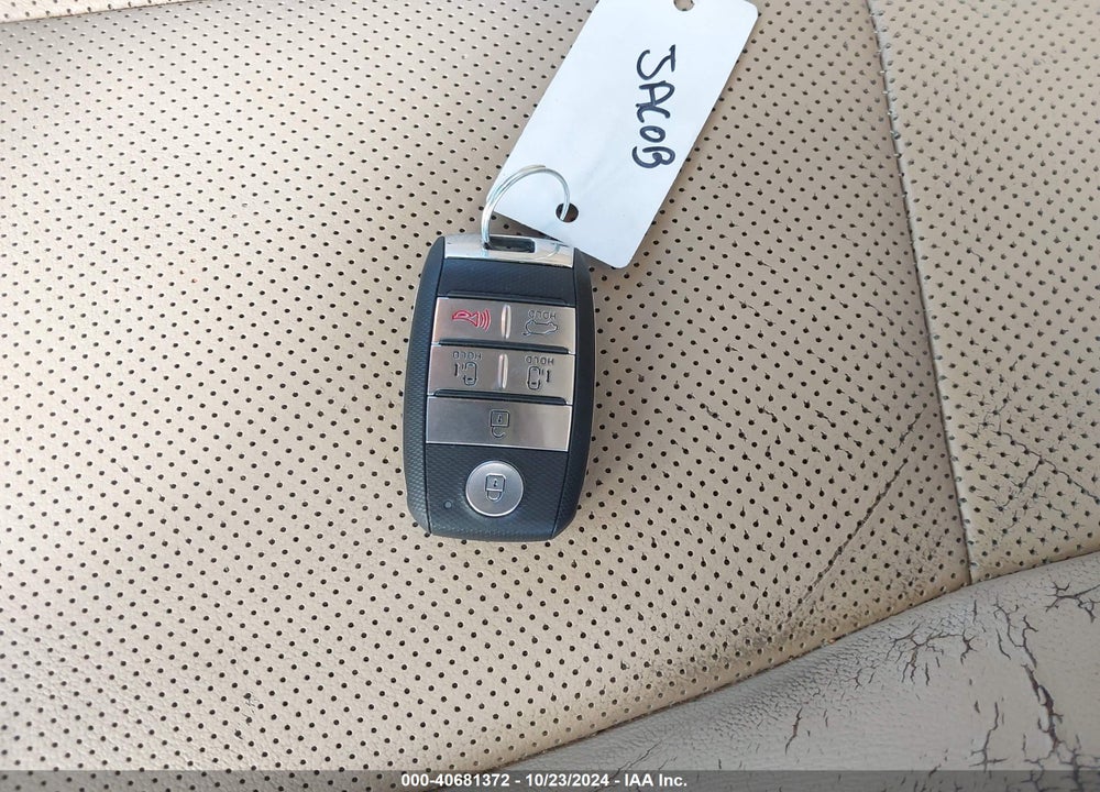 2017 KIA SEDONA LX VIN: KNDMB5C16H6284725