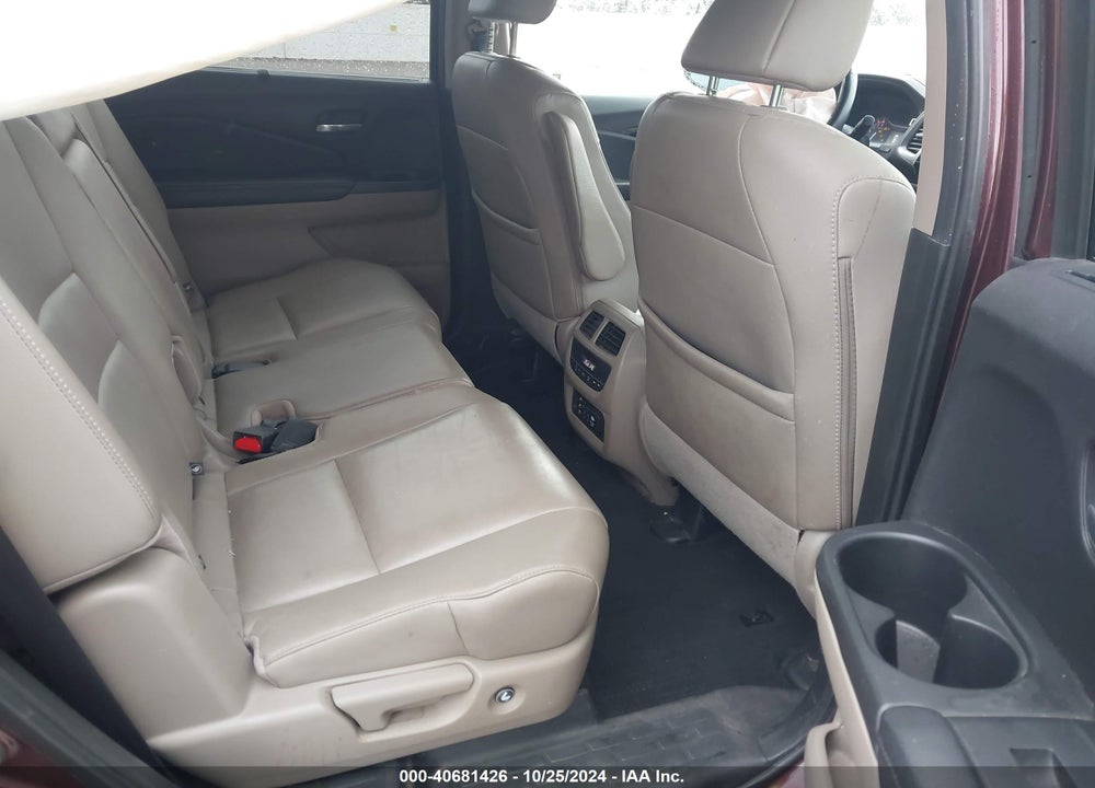 2017 HONDA PILOT TOURING VIN: 5FNYF6H96HB070607