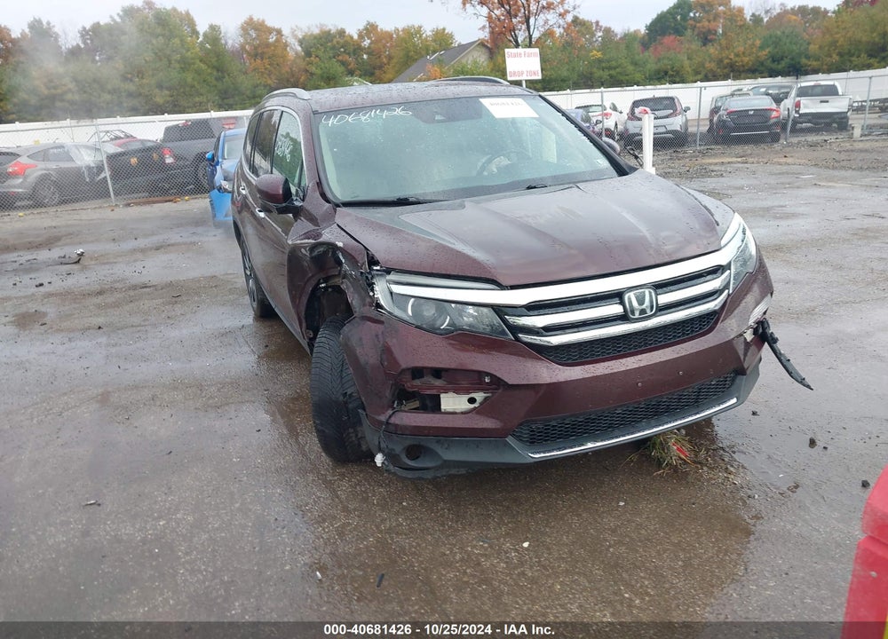 2017 HONDA PILOT TOURING VIN: 5FNYF6H96HB070607