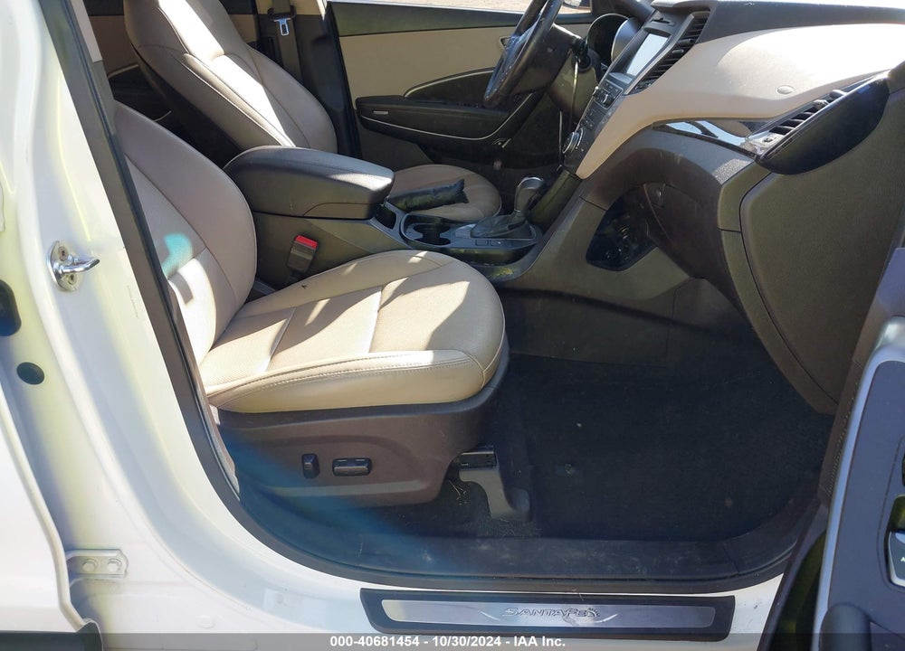 2017 HYUNDAI SANTA FE SPORT 2.4L VIN: 5XYZUDLB9HG440563