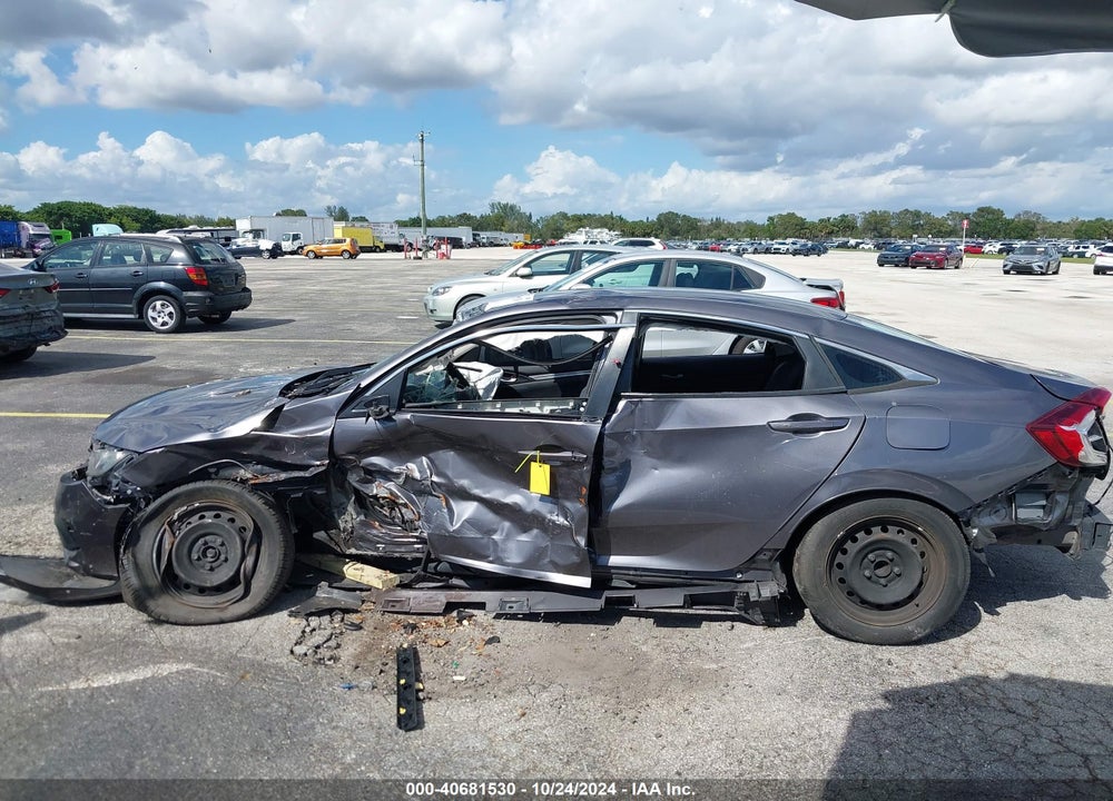 2018 HONDA CIVIC LX VIN: 2HGFC2F55JH563821