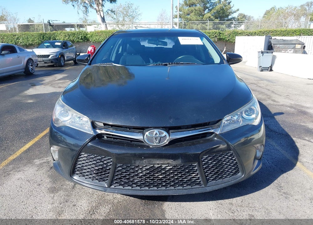 2015 TOYOTA CAMRY SE VIN: 4T1BF1FKXFU485783