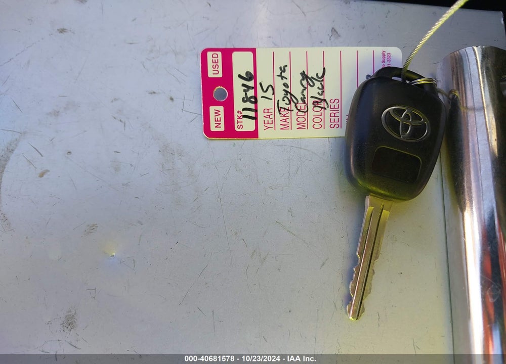 2015 TOYOTA CAMRY SE VIN: 4T1BF1FKXFU485783