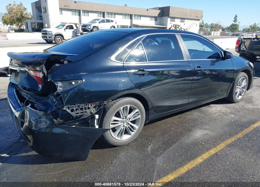 2015 TOYOTA CAMRY SE VIN: 4T1BF1FKXFU485783