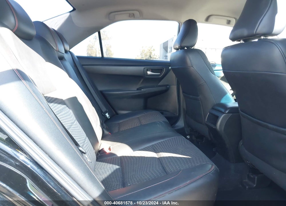 2015 TOYOTA CAMRY SE VIN: 4T1BF1FKXFU485783