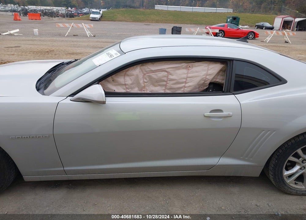 2015 CHEVROLET CAMARO 2LS VIN: 2G1FB1E38F9195897