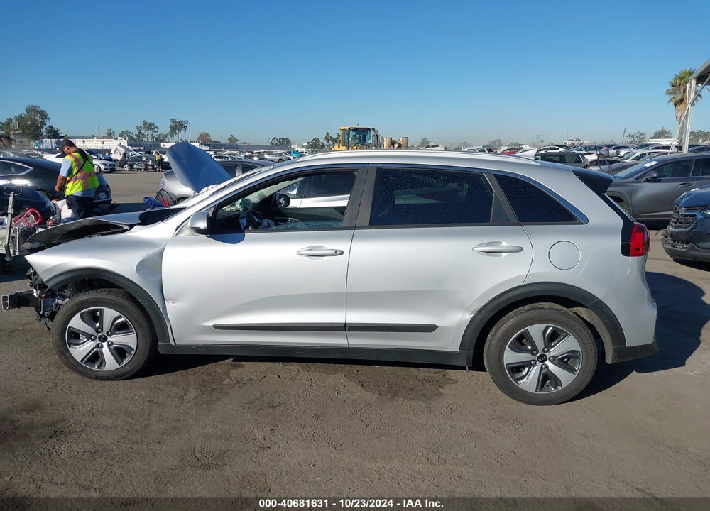 2020 KIA NIRO LX VIN: KNDCB3LC6L5438852