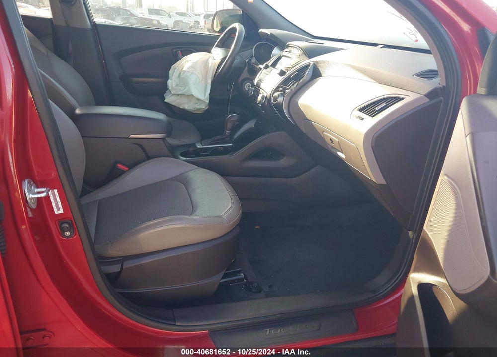 2014 HYUNDAI TUCSON SE VIN: KM8JU3AG4EU795507
