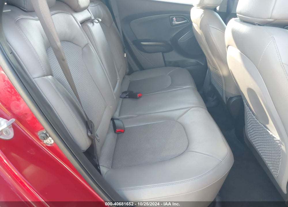2014 HYUNDAI TUCSON SE VIN: KM8JU3AG4EU795507