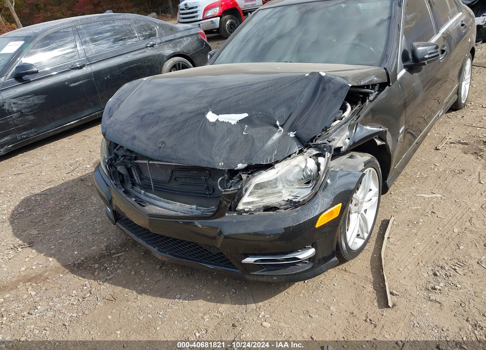 2012 MERCEDES-BENZ C 250 LUXURY/SPORT VIN: WDDGF4HB9CR224111