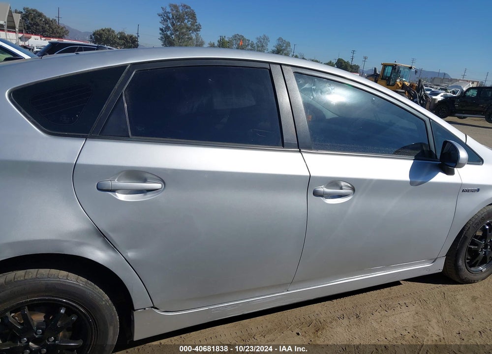 2015 TOYOTA PRIUS TWO VIN: JTDKN3DU9F0462946